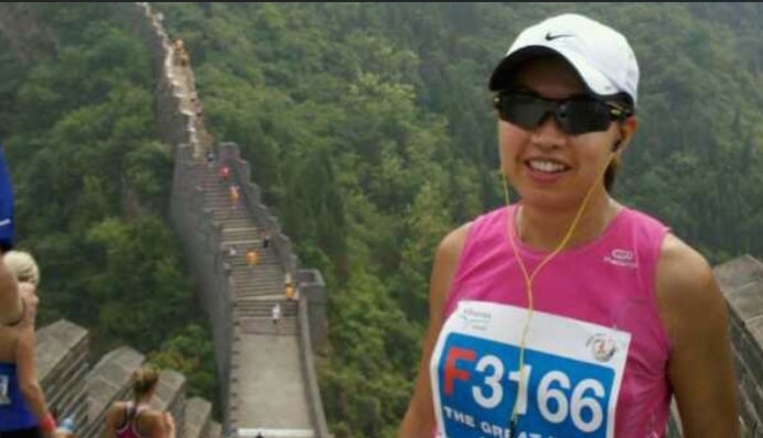 Eva in marathon race at Great Wall of China